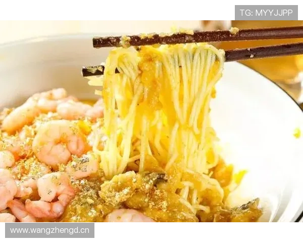 杨威家早餐吃的是蛋白粉拌金箔？